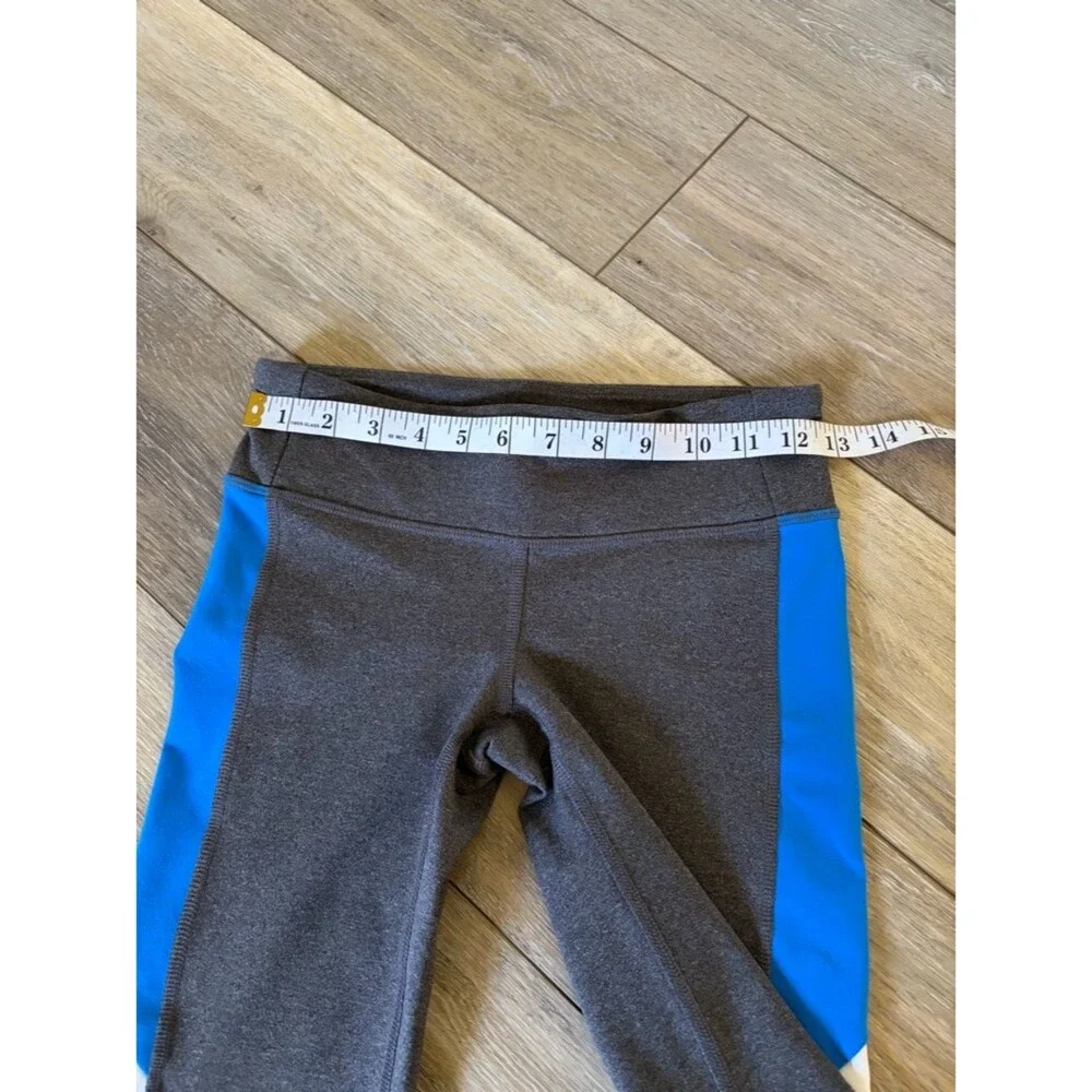 ALO Yoga Capri Leggings Size XS